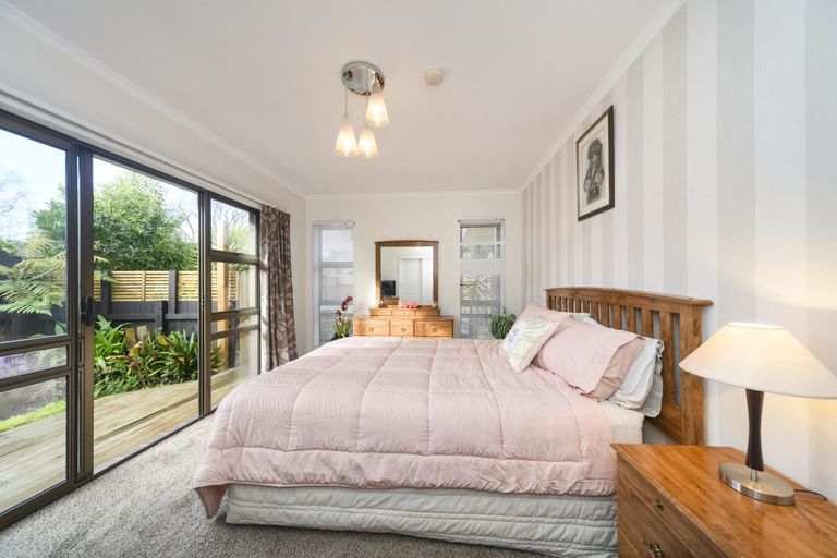 Photo of property in 33 Aintree Crescent, Awapuni, Palmerston North, 4412