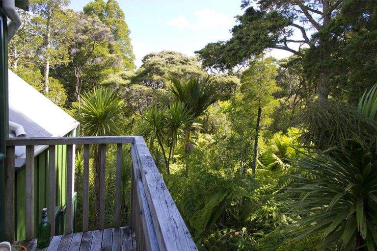 Photo of property in 102 Taylor Road, Waimauku, 0882