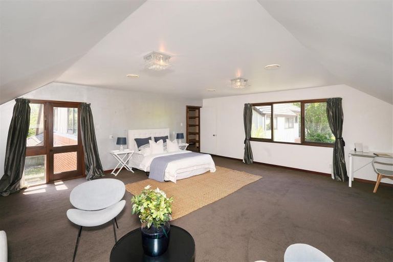 Photo of property in 70b Avonhead Road, Avonhead, Christchurch, 8042