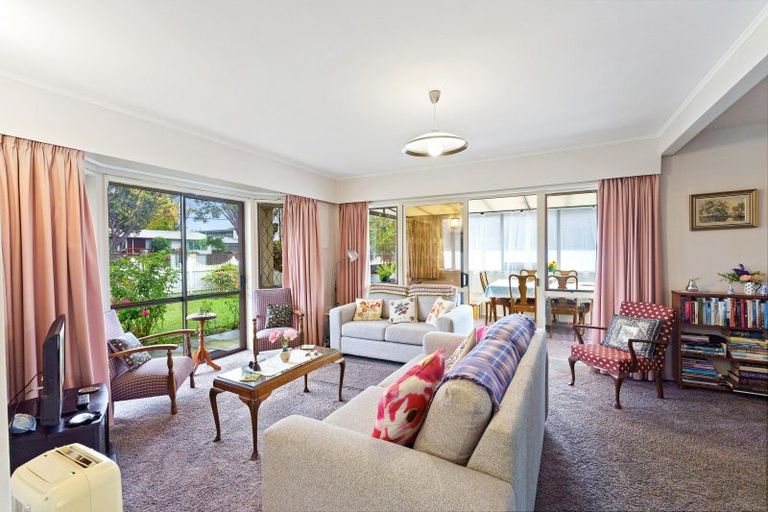 Photo of property in 51 Ngaio Road, Waikanae, 5036