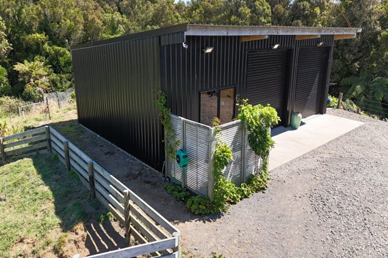 Photo of property in 1640 Mangorei Road, Mangorei, New Plymouth, 4371