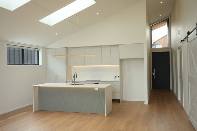 Photo of property in 45 Shelduck Road, Jacks Point, 9371