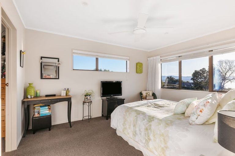 Photo of property in 9 Walnut Grove, Omokoroa, 3114