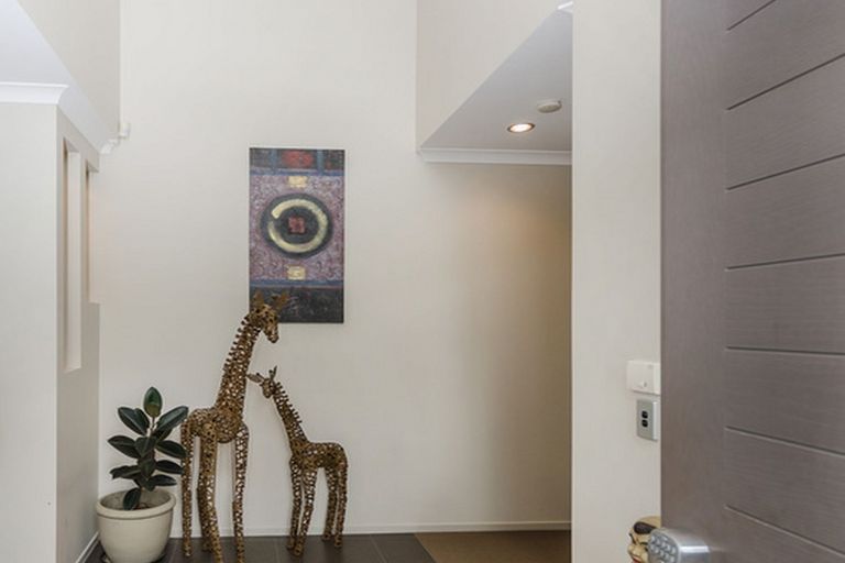 Photo of property in 20 Toscana Drive, Karaka, Papakura, 2113