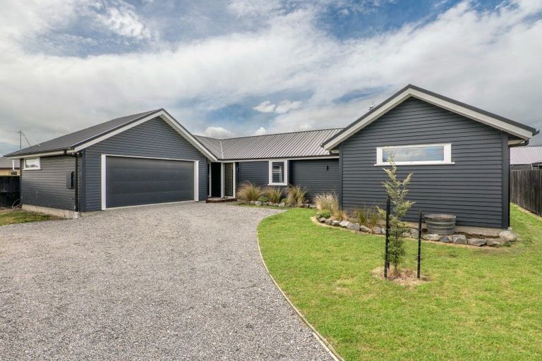 Photo of property in 24 Cressy Place, Darfield, 7510