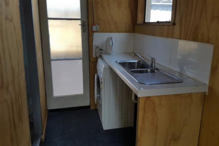 Photo of property in 7 Whitmore Street, Edgeware, Christchurch, 8013