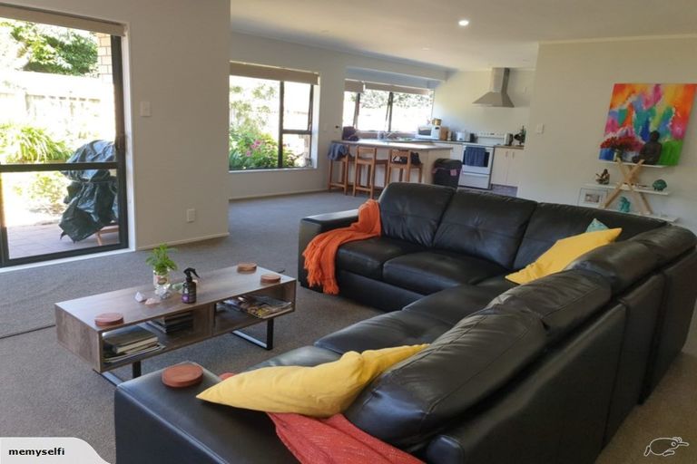 Photo of property in 9a Mistral Place, Paraparaumu Beach, Paraparaumu, 5032
