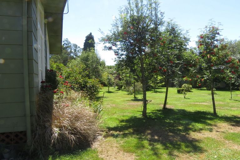 Photo of property in 10 Siegerts Road, Kimbell, Fairlie, 7987