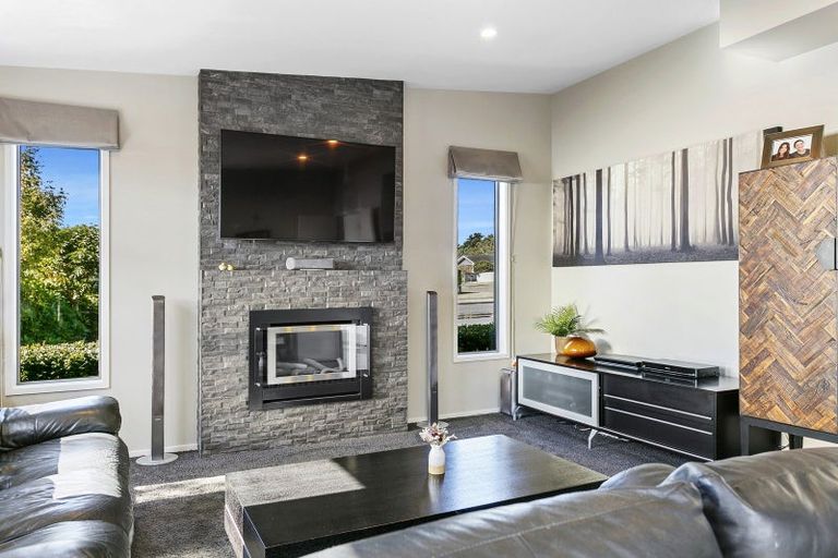 Photo of property in 19 Ernest Kemp Rise, Wharewaka, Taupo, 3330