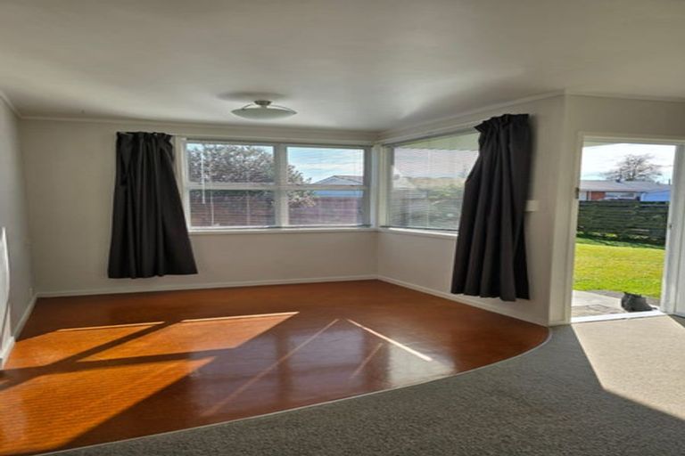 Photo of property in 2/4 Glasgow Street, St Andrews, Hamilton, 3200