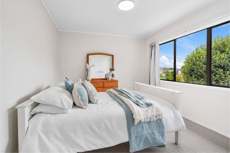 Photo of property in 33 Kotare Crescent, Maunu, Whangarei, 0110