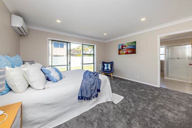 Photo of property in 2 Emyvalie Place, Dannemora, Auckland, 2016