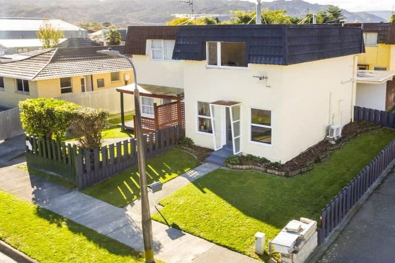 Photo of property in 5b William Booth Grove, Trentham, Upper Hutt, 5018