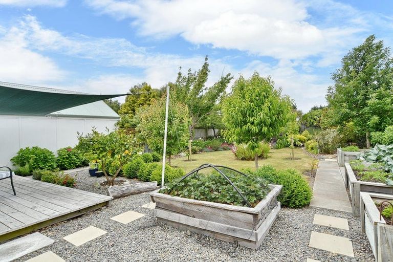 Photo of property in 28 Grierson Avenue, Amberley, 7481