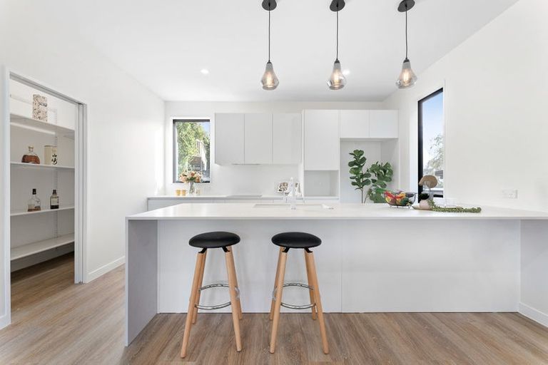 Photo of property in 6/388 Glenfield Road, Glenfield, Auckland, 0629