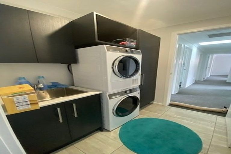 Photo of property in 52 Atherton Terrace, Churton Park, Wellington, 6037