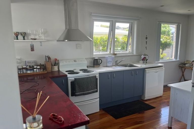 Photo of property in 17a Brussels Street, Miramar, Wellington, 6022