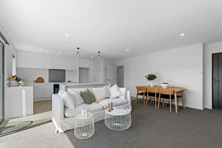 Photo of property in 24a Vagues Road, Northcote, Christchurch, 8052