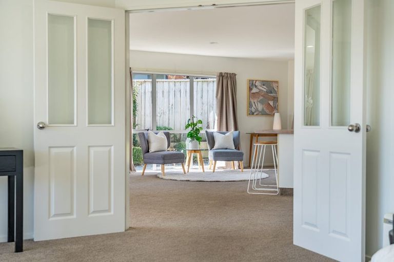 Photo of property in 12 Lanyon Place, Whitby, Porirua, 5024