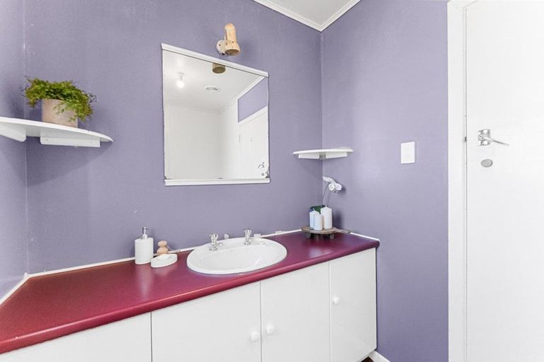 Photo of property in 12 Barclay Street, Ferndale, New Plymouth, 4310