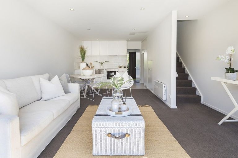 Photo of property in 8/20 North Avon Road, Richmond, Christchurch, 8013