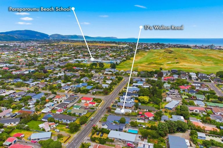 Photo of property in 17 Walton Road, Paraparaumu Beach, Paraparaumu, 5032