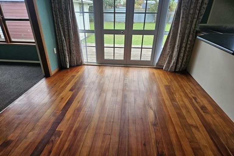 Photo of property in 23 Newhaven Place, Roslyn, Palmerston North, 4414