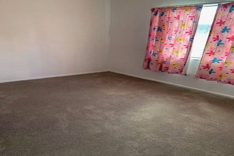 Photo of property in 16 Redwood Drive, Waipukurau, 4200