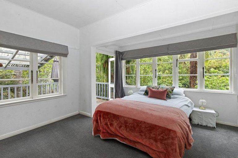 Photo of property in 35 Wyndham Road, Pinehaven, Upper Hutt, 5019