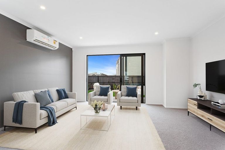 Photo of property in 18 Hema Road, Hobsonville, Auckland, 0616