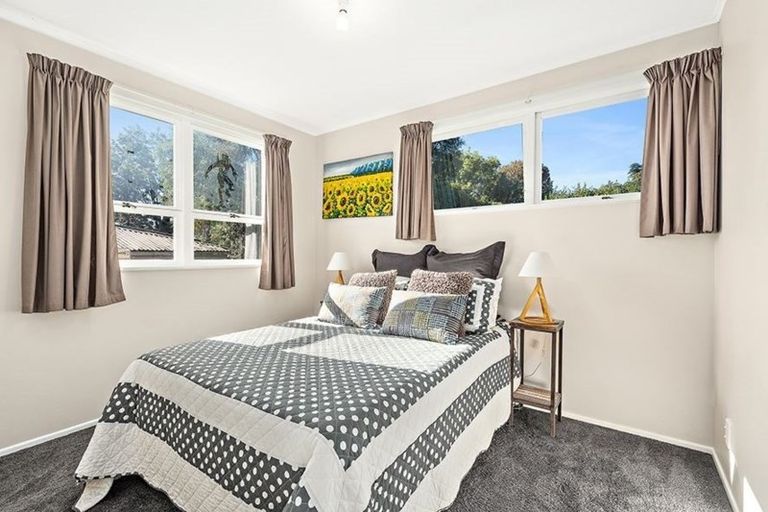 Photo of property in 7 Arlette Place, Massey, Auckland, 0614