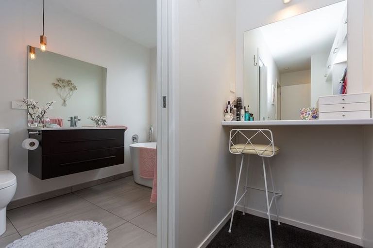 Photo of property in 2 Roy Johns Way, Bell Block, New Plymouth, 4312