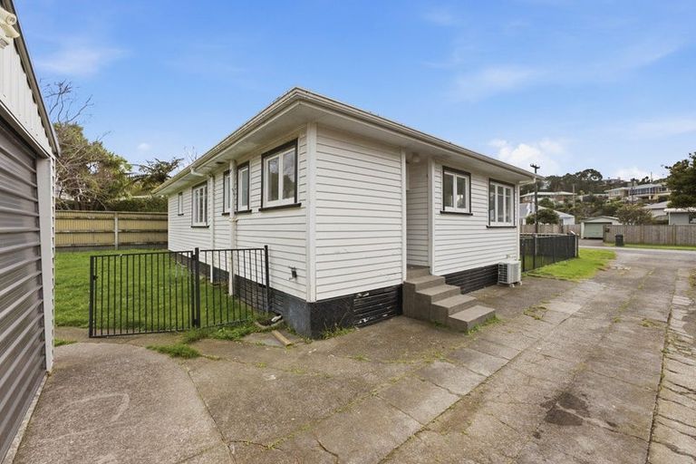 Photo of property in 198 Ngamotu Road, Spotswood, New Plymouth, 4310