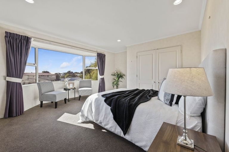 Photo of property in 333 Devon Street West, New Plymouth, 4310