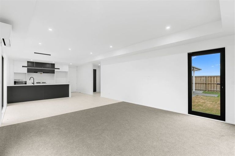 Photo of property in 5 Lovelock Avenue, Rolleston, 7615