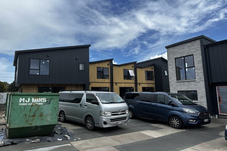 Photo of property in 39 Muir Avenue, Mangere Bridge, Auckland, 2022