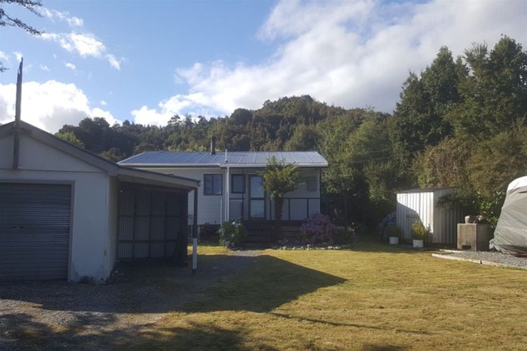 Photo of property in 11 Kilgour Street, Blackball, 7804