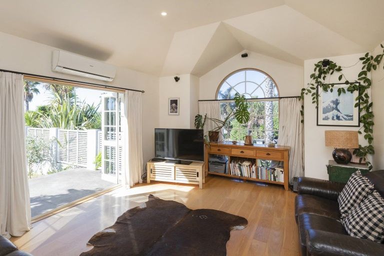 Photo of property in 21 Ocean Park, Wainui, Gisborne, 4010