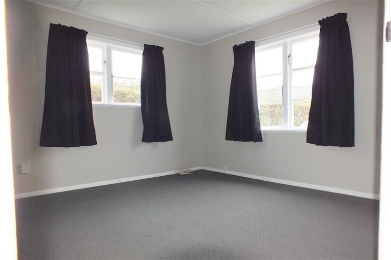 Photo of property in 253 Naenae Road, Naenae, Lower Hutt, 5011