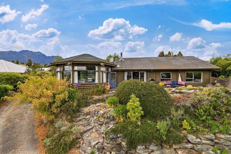 Photo of property in 25 Oregon Drive, Kelvin Heights, Queenstown, 9300