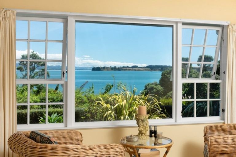 Photo of property in 25 Walnut Grove, Omokoroa, 3114