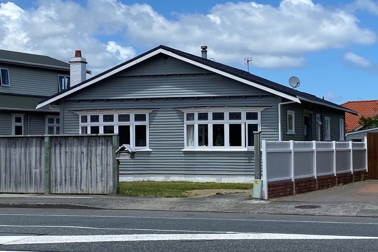 Photo of property in 110 Knights Road, Hutt Central, Lower Hutt, 5010