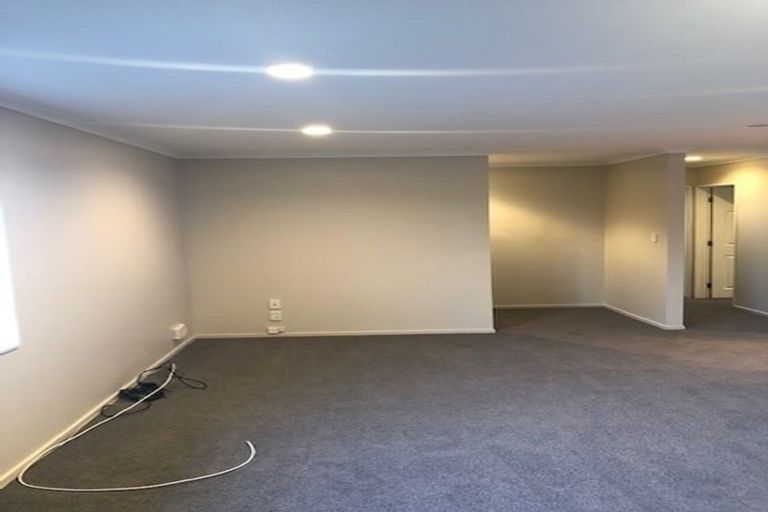 Photo of property in 16 Exotic Place, Massey, Auckland, 0614