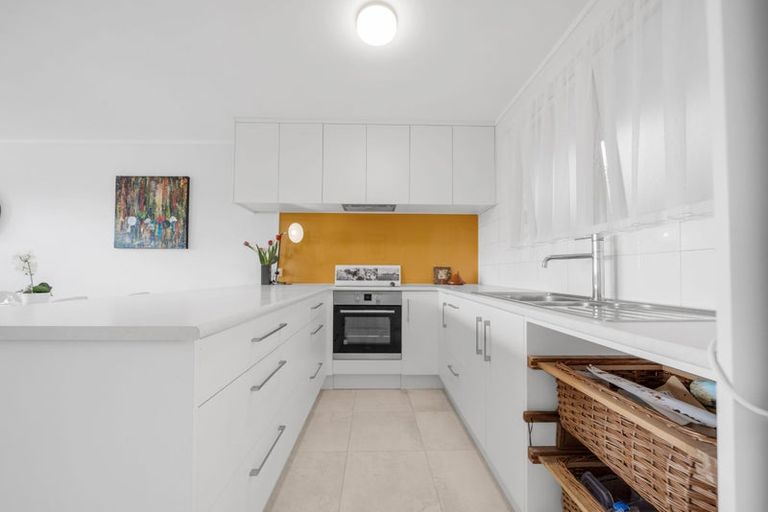 Photo of property in 3/14a Albert Road, Devonport, Auckland, 0624