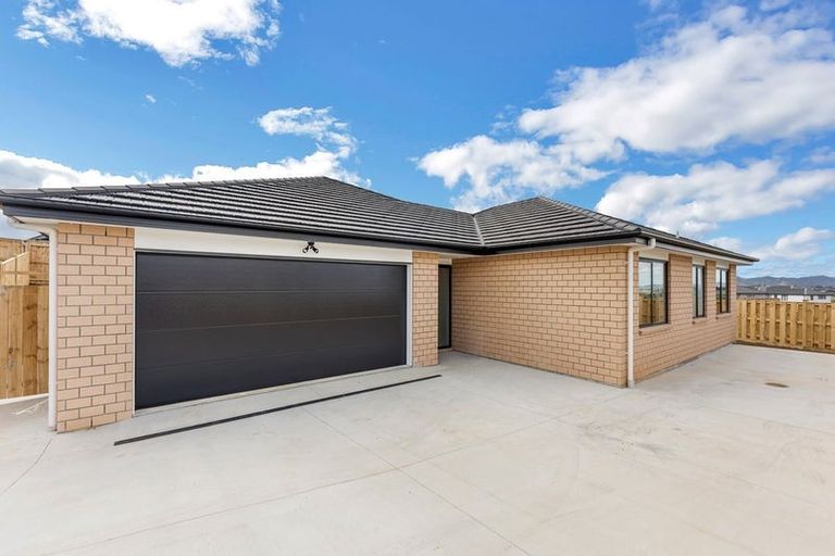 Photo of property in 8 Titchmarsh Lane, Pokeno, 2402