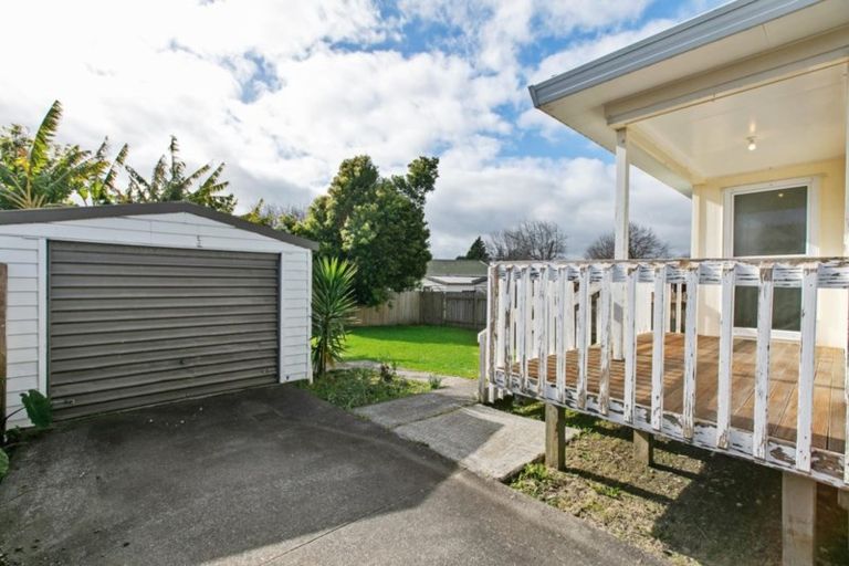 Photo of property in 2/72 Palmers Road, Clendon Park, Auckland, 2103