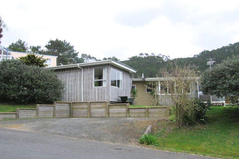 Photo of property in 18 Patricia Place, Hahei, Whitianga, 3591