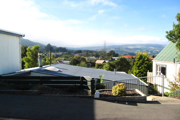 Photo of property in 76 Centennial Avenue, Helensburgh, Dunedin, 9010