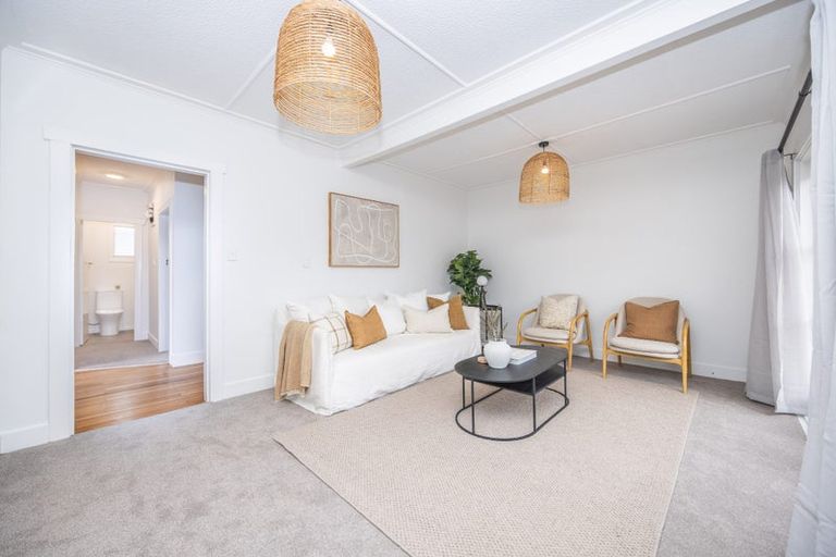 Photo of property in 28 Walsh Street, Forest Lake, Hamilton, 3200