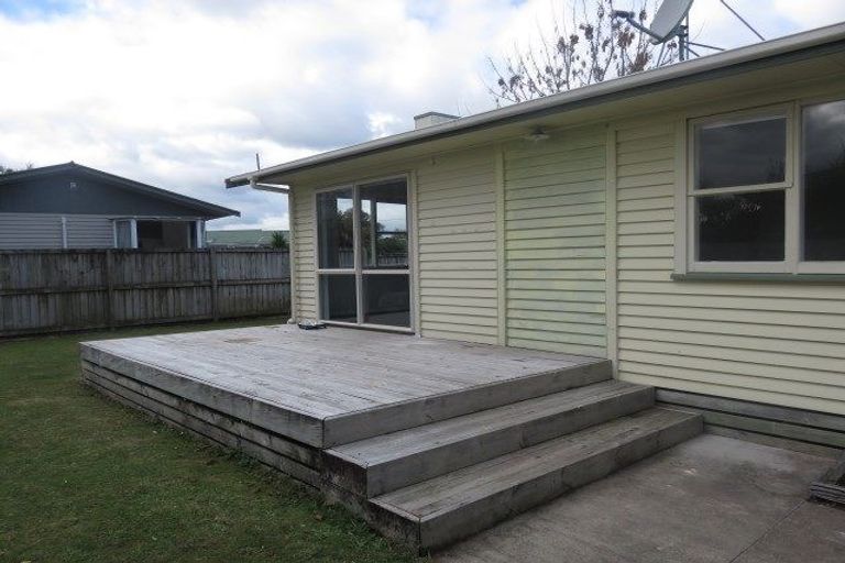 Photo of property in 4 Larnach Street, St Andrews, Hamilton, 3200